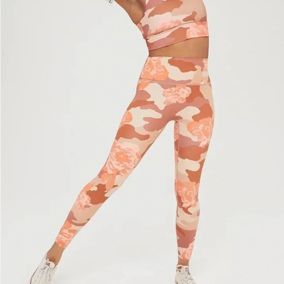 OFFLINE By Aerie Goals High Waisted Printed Legging - Picture 1 of 10